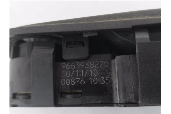 Recambio de mando elevalunas delantero izquierdo para citroen c4 picasso 1.6 hdi referencia OEM IAM 96639382ZD  