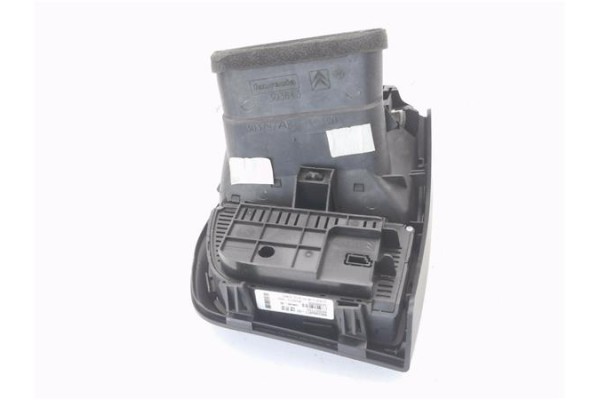 Recambio de rejilla entrada de aire para citroen c4 picasso 1.6 hdi referencia OEM IAM 9650868977 A83007700 