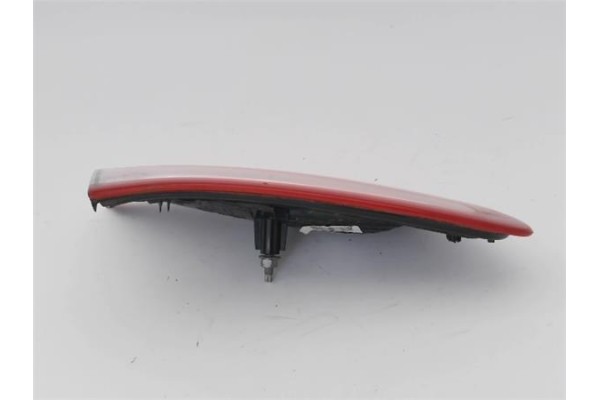Recambio de piloto interior izquierdo para citroen c4 berlina 1.6 exclusive referencia OEM IAM   