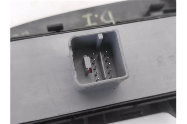 Recambio de mando elevalunas delantero izquierdo para seat leon (1p1) 1.9 tdi referencia OEM IAM 1P1867171A 156023122 