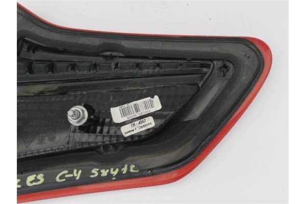 Recambio de piloto interior izquierdo para citroen c4 berlina 1.6 exclusive referencia OEM IAM   