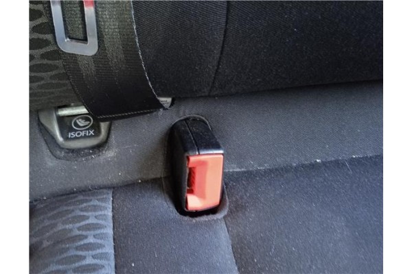 Recambio de anclaje cinturon trasero derecho para volkswagen golf vi (5k1) 1.6 advance referencia OEM IAM 5K0857807BTTM 5K085780