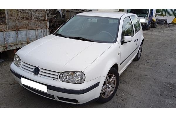 volkswagen golf iv berlina (1j1) del año 2001