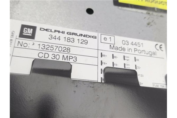 Recambio de autoradio para opel corsa d 1.2 referencia OEM IAM 13257028 344183129 