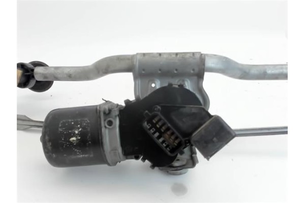 Recambio de motor limpiaparabrisas delantero para renault clio ii fase ii (b/cb0) 1.2 clio blue sensation referencia OEM IAM   