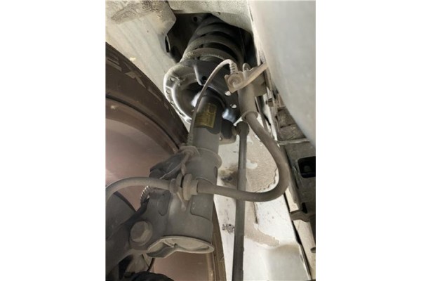 Recambio de amortiguador delantero derecho para opel mokka 1.7 business referencia OEM IAM AAJH4E220  