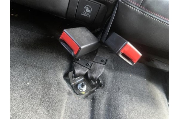 Recambio de anclaje cinturon trasero derecho para opel mokka 1.7 business referencia OEM IAM 42615068  