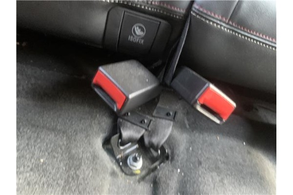 Recambio de anclaje cinturon trasero derecho para opel mokka 1.7 business referencia OEM IAM 42615068  