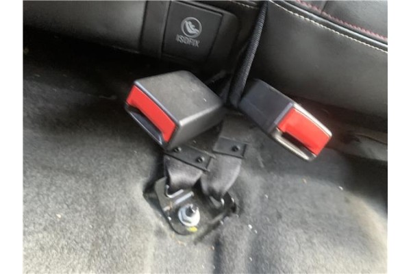 Recambio de anclaje cinturon trasero derecho para opel mokka 1.7 business referencia OEM IAM 42615068  