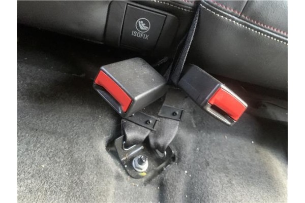 Recambio de anclaje cinturon trasero derecho para opel mokka 1.7 business referencia OEM IAM 42615068  