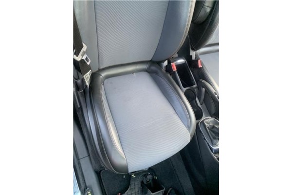 Recambio de asiento delantero derecho para opel mokka 1.7 business referencia OEM IAM 42523083  