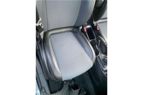 Recambio de asiento delantero derecho para opel mokka 1.7 business referencia OEM IAM 42523083  