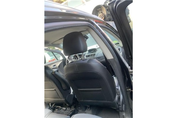 Recambio de asiento delantero derecho para opel mokka 1.7 business referencia OEM IAM 42523083  