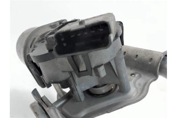 Recambio de motor limpiaparabrisas delantero para renault clio ii fase ii (b/cb0) 1.2 clio blue sensation referencia OEM IAM   