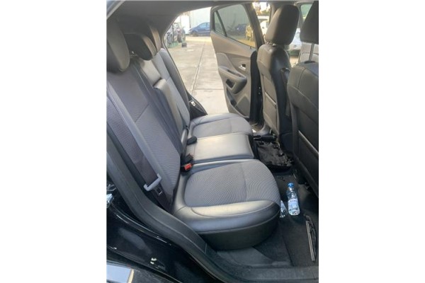 Recambio de asientos traseros para opel mokka 1.7 business referencia OEM IAM 9508335  