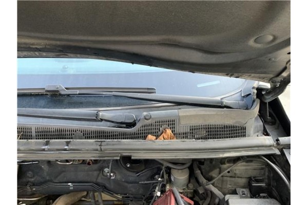 Recambio de brazo limpiaparabrisas delantero izquierdo para opel mokka 1.7 business referencia OEM IAM 95915122 42670577 