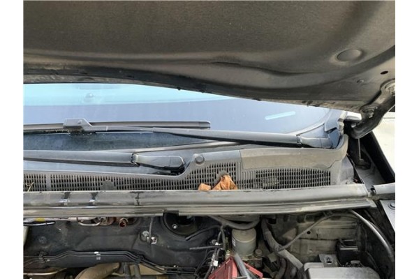 Recambio de brazo limpiaparabrisas delantero izquierdo para opel mokka 1.7 business referencia OEM IAM 95915122 42670577 