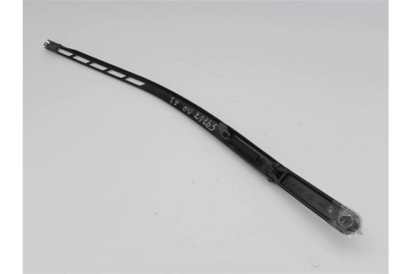 Recambio de brazo limpiaparabrisas delantero derecho para audi a3 (8p1) 2.0 tdi 16v referencia OEM IAM   