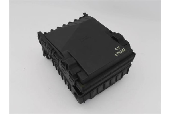 Recambio de caja fusibles/rele para audi a3 (8p1) 2.0 tdi 16v referencia OEM IAM   