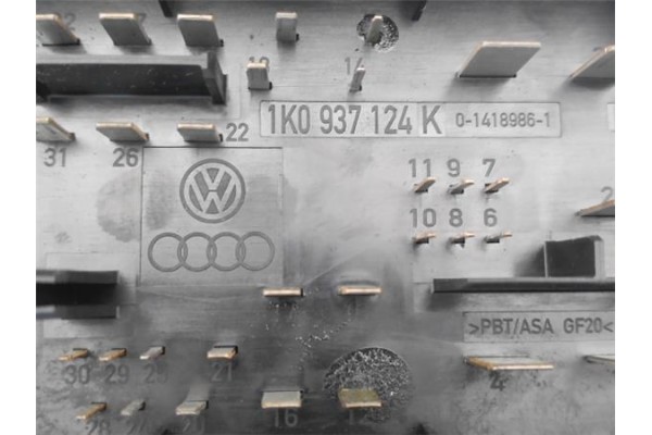 Recambio de caja fusibles/rele para audi a3 (8p1) 2.0 tdi 16v referencia OEM IAM   