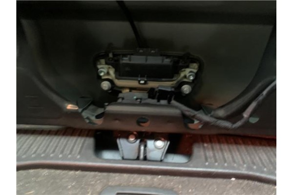 Recambio de cierre electromagnetico porton para opel mokka 1.7 business referencia OEM IAM 13587640  