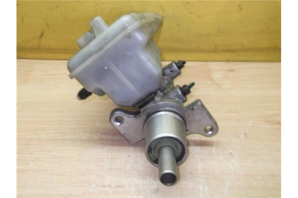 Recambio de bomba freno para nissan primastar (x83) 2.5 caja cerrada batalla corta 2,76t referencia OEM IAM 4601000Q 034U3 