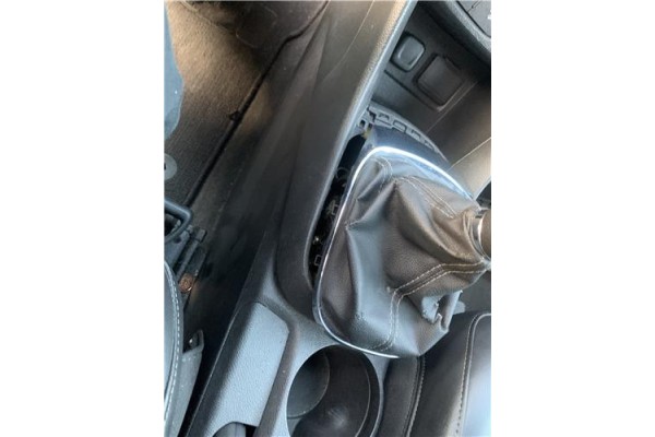 Recambio de consola para opel mokka 1.7 business referencia OEM IAM 42506205  