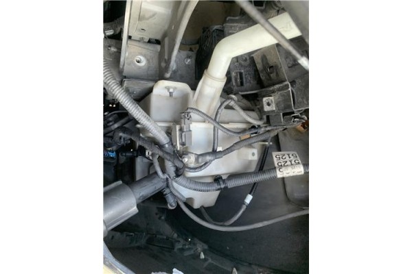 Recambio de deposito limpiaparabrisas para opel mokka 1.7 business referencia OEM IAM 95182247  