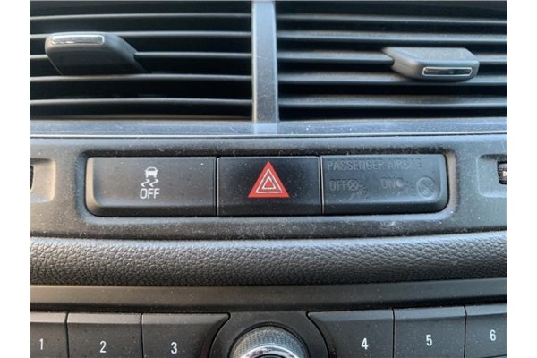 Recambio de interruptor luces emergencia para opel mokka 1.7 business referencia OEM IAM 95016183  