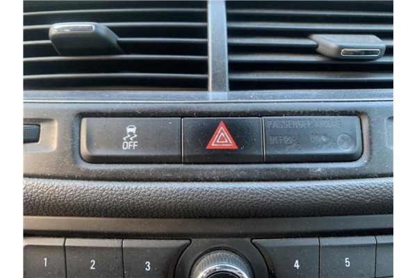 Recambio de interruptor luces emergencia para opel mokka 1.7 business referencia OEM IAM 95016183  