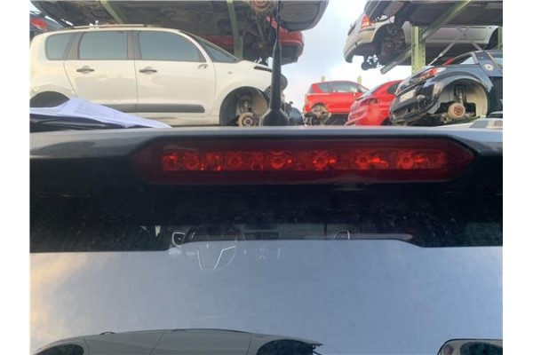 Recambio de luz central de freno para opel mokka 1.7 business referencia OEM IAM 95151129  