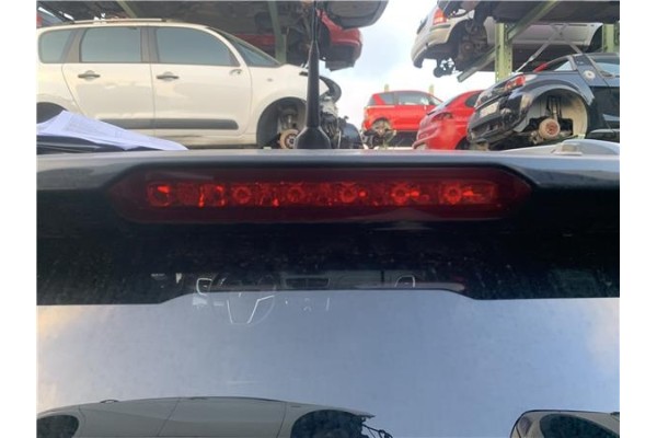 Recambio de luz central de freno para opel mokka 1.7 business referencia OEM IAM 95151129  