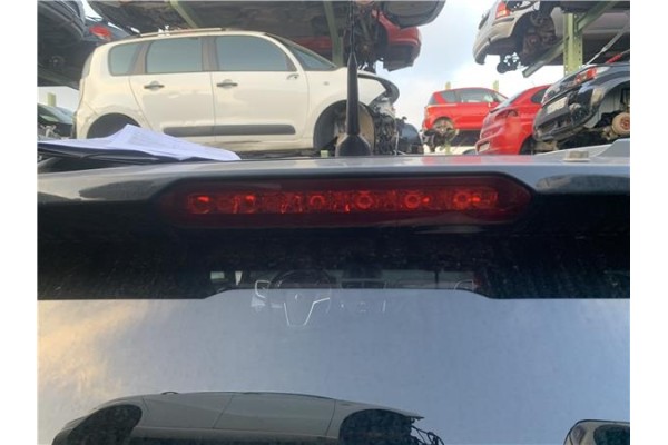 Recambio de luz central de freno para opel mokka 1.7 business referencia OEM IAM 95151129  