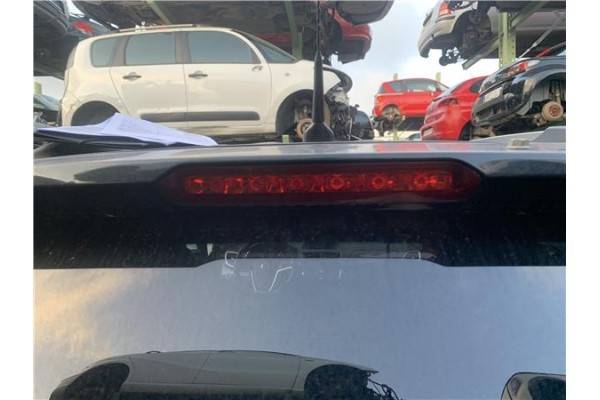 Recambio de luz central de freno para opel mokka 1.7 business referencia OEM IAM 95151129  