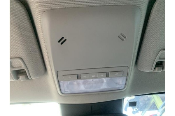 Recambio de luz delantero central techo para opel mokka 1.7 business referencia OEM IAM 95939838 22774329 