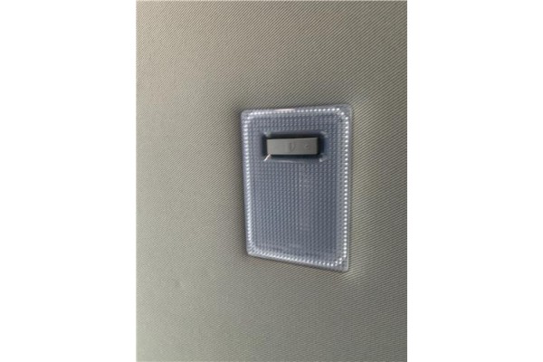 Recambio de luz trasero central techo para opel mokka 1.7 business referencia OEM IAM 95063926  