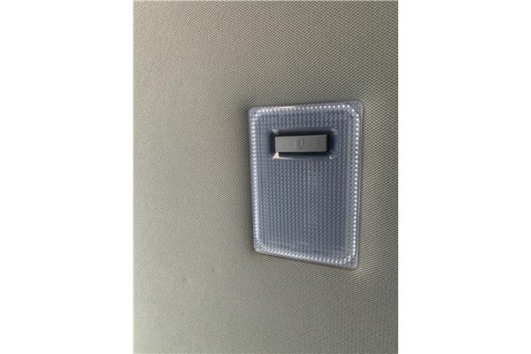 Recambio de luz trasero central techo para opel mokka 1.7 business referencia OEM IAM 95063926  