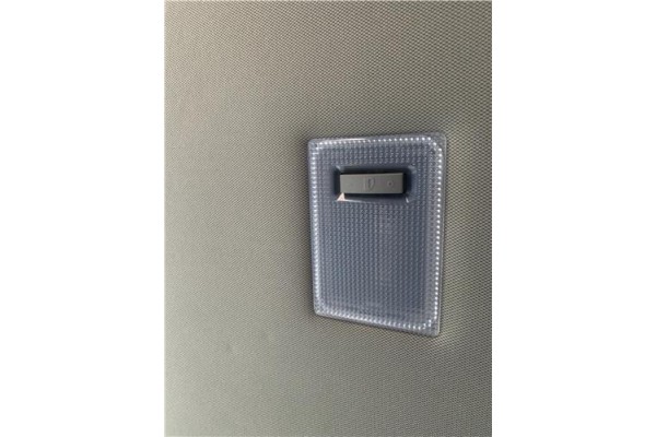 Recambio de luz trasero central techo para opel mokka 1.7 business referencia OEM IAM 95063926  