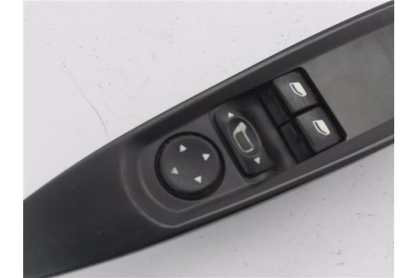 Recambio de mando elevalunas delantero izquierdo para citroen c4 berlina 1.4 16v referencia OEM IAM 9651464277  