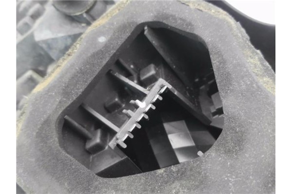 Recambio de piloto trasero derecho para opel corsa d 1.2 referencia OEM IAM 89037887 93190951 