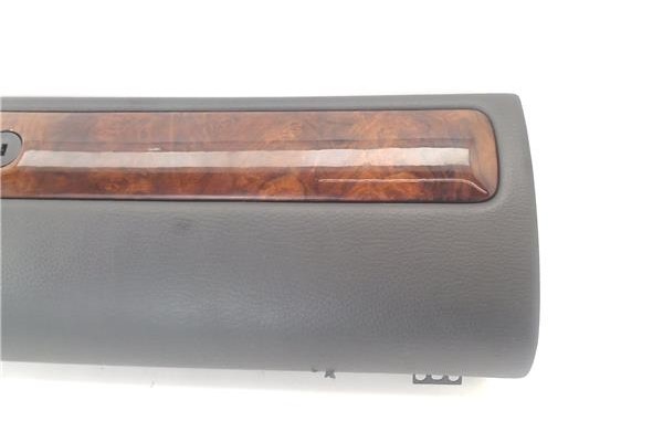 Recambio de tapa guantera para volvo v70 familiar 2.5 referencia OEM IAM 9150763 9422999 