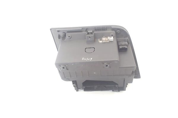 Recambio de guantera salpicadero para seat leon (1p1) 1.9 tdi referencia OEM IAM 1P1857103A  