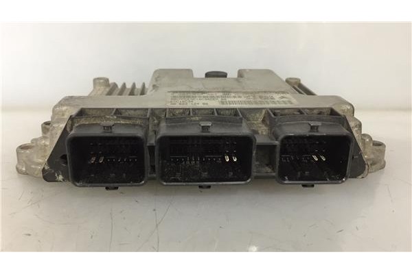 Recambio de centralita para peugeot 207 1.6 hdi referencia OEM IAM 9662212480 0281012467 