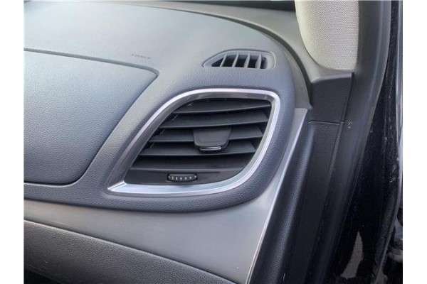 Recambio de rejilla entrada de aire para opel mokka 1.7 business referencia OEM IAM 95437807  