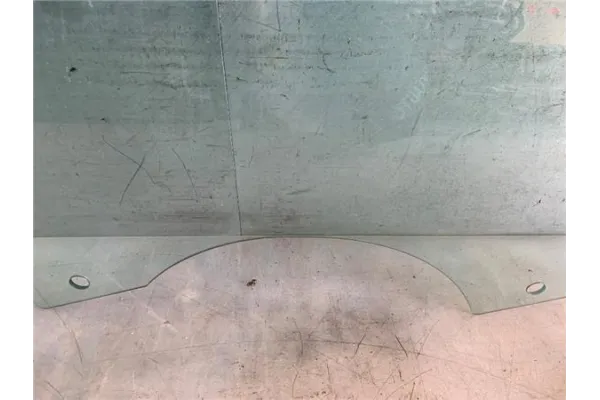 Recambio de luna puerta delantero derecha para bmw serie 1 berlina 5p (f20) 2.0 116d referencia OEM IAM 51337242564  