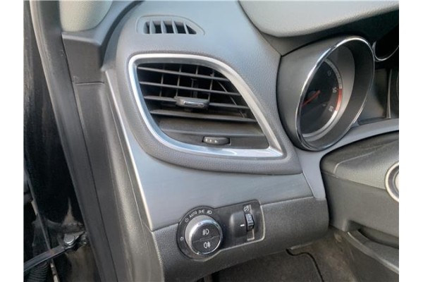 Recambio de rejilla entrada de aire para opel mokka 1.7 business referencia OEM IAM 95245316  