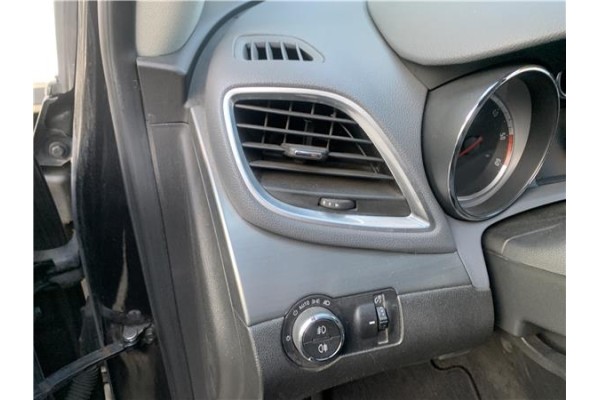 Recambio de rejilla entrada de aire para opel mokka 1.7 business referencia OEM IAM 95245316  