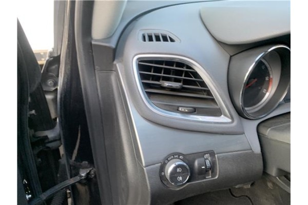 Recambio de rejilla entrada de aire para opel mokka 1.7 business referencia OEM IAM 95245316  