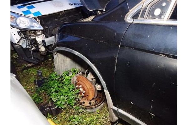 Recambio de aleta delantero izquierda para honda cr-v iii 2.0 i referencia OEM IAM   