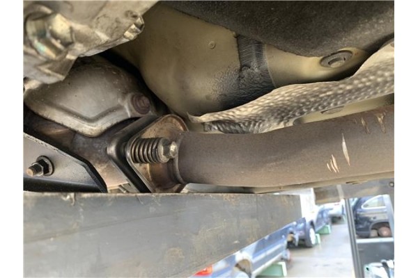 Recambio de tubo escape central para lexus is ii (_xe2_) 220 d (ale20) referencia OEM IAM 1741026360  
